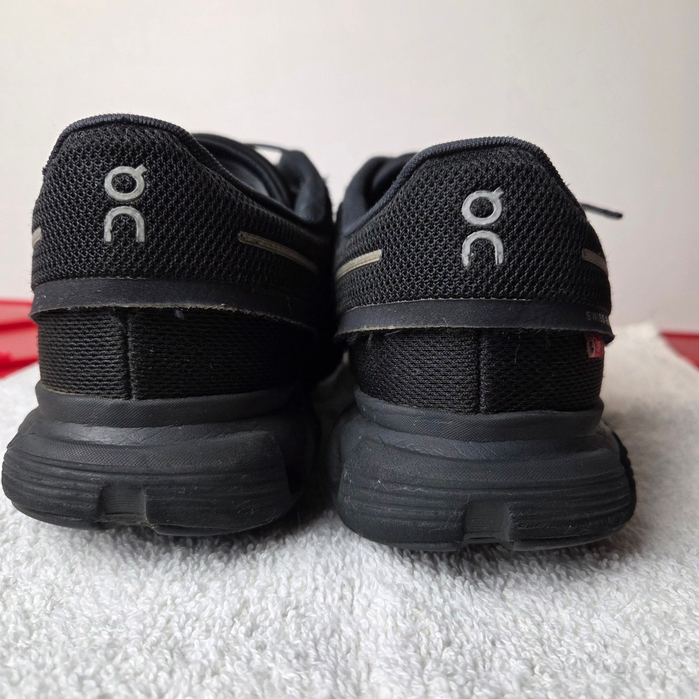 ON Men Cloud 6 Black Core 3MF10071043 Size 7 - Picture 5 of 8